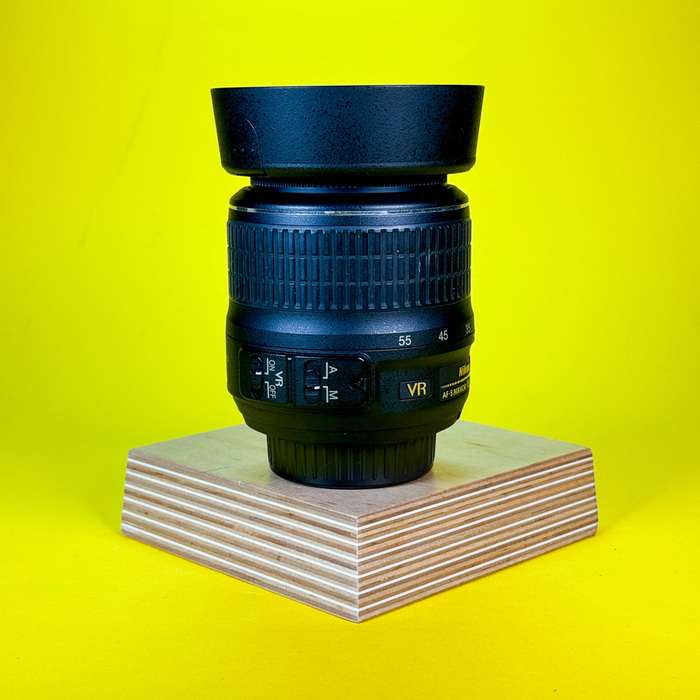 Nikon 18-55mm f/3.5-5.6G AF-S DX VR | 12200052