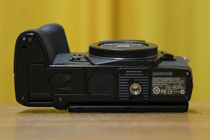 Olympus OM-D E-M1 + Grip + 2x náhradní baterie + duální USB nabíječka