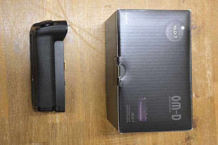 Olympus OM-D E-M1 + Grip + 2x náhradní baterie + duální USB nabíječka