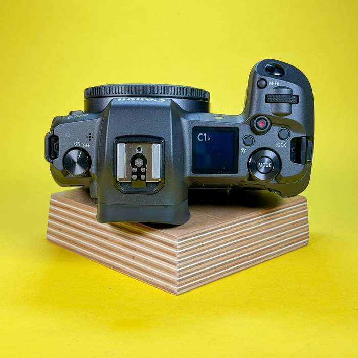 Canon EOS R | 373022000447