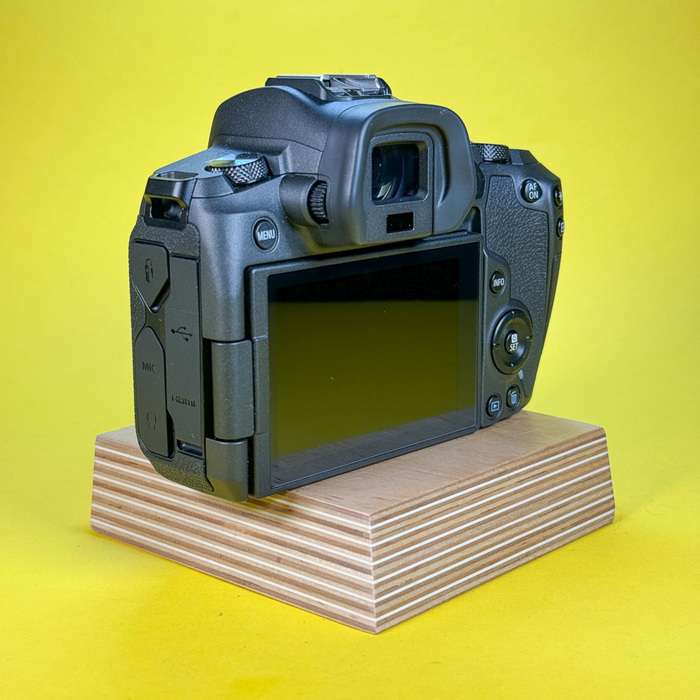 Canon EOS R | 373022000447