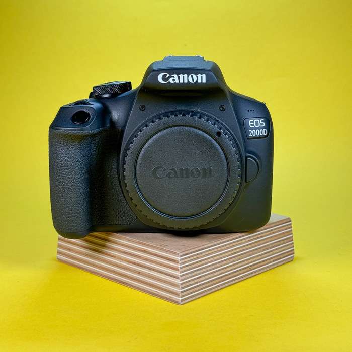 Canon EOS 2000D + 18-55mm | 563076018296