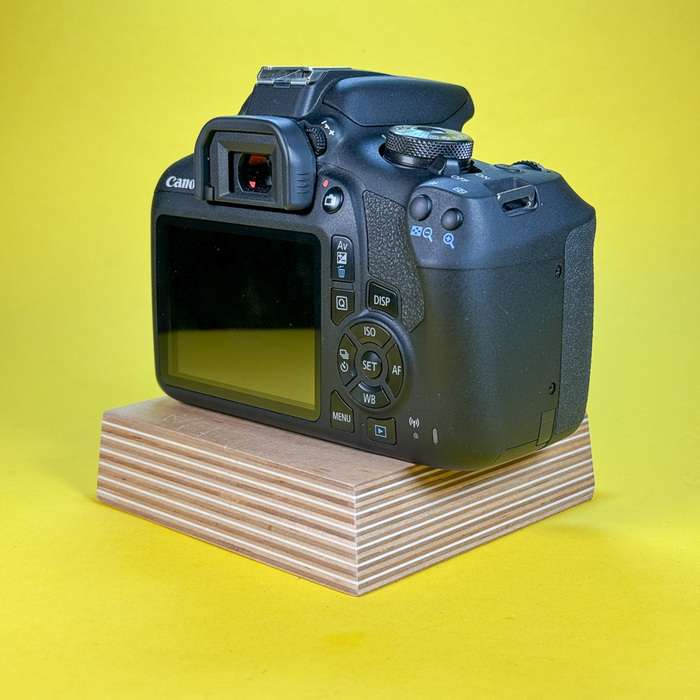 Canon EOS 2000D + 18-55mm | 563076018296