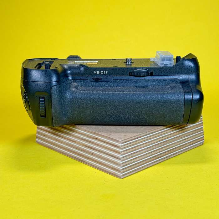 Pixel BatteryGrip MB-D17 pro Nikon D500