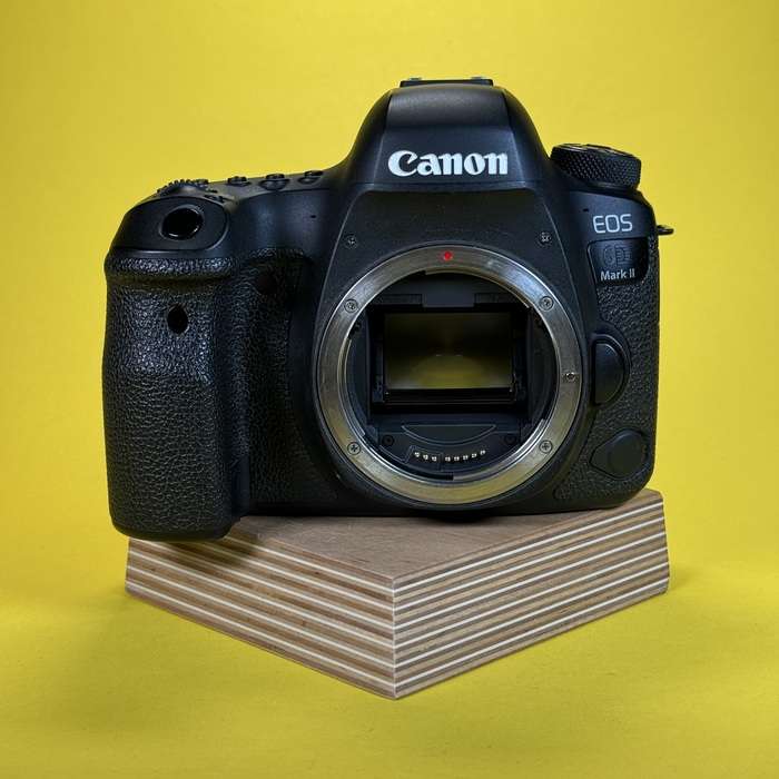 Canon EOS 6D mark II | 053051005666