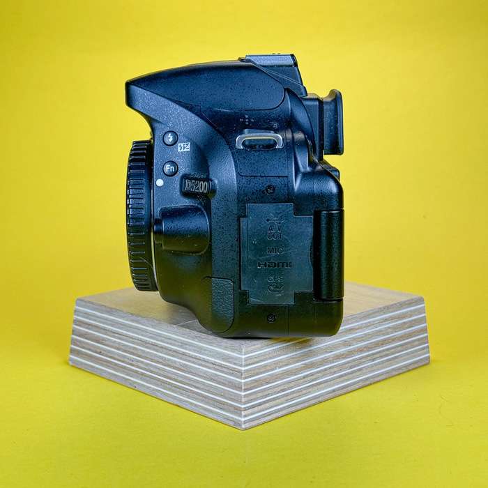 Nikon D5200 | 4640843