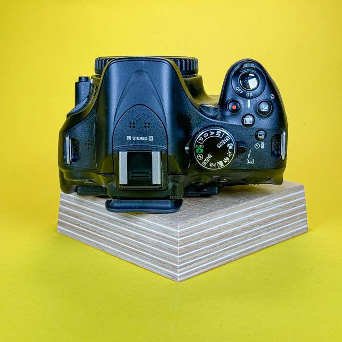 Nikon D5200 | 4640843