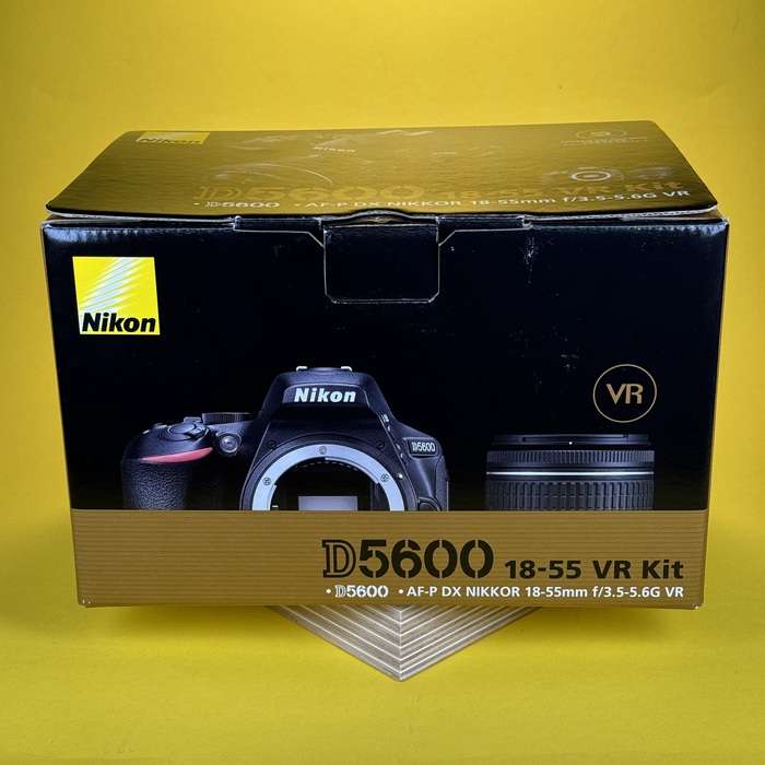 Nikon D5600 | 6195298