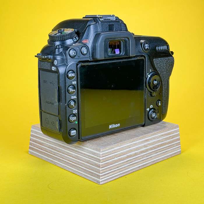 Nikon D7500 | 6006393