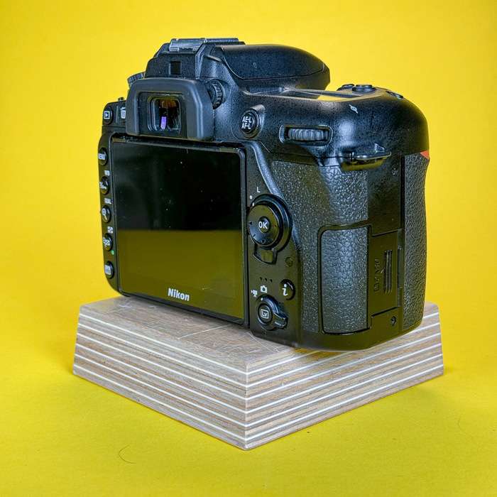 Nikon D7500 | 6006393