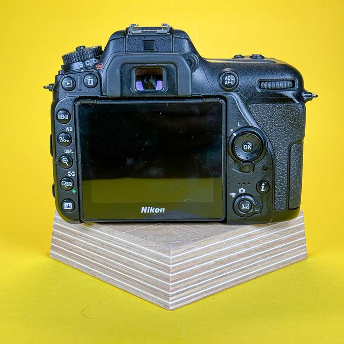 Nikon D7500 | 6006393