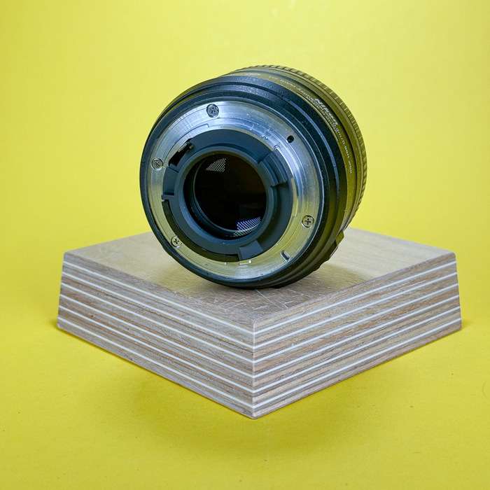 Nikon 35 mm f/1,8 AF-S NIKKOR G DX | 3299828