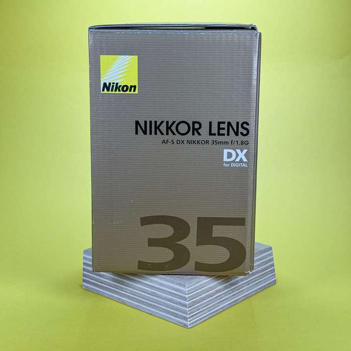 Nikon 35 mm f/1,8 AF-S NIKKOR G DX | 3299828