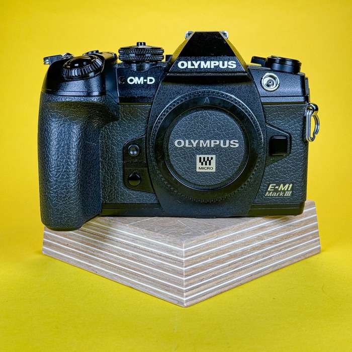 Olympus OM‑D E‑M1 Mark III | BJDA33284