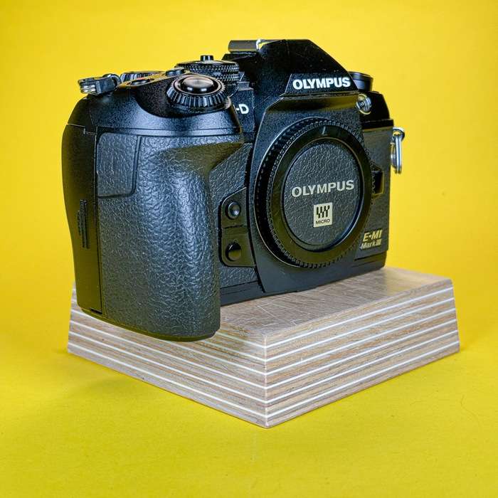 Olympus OM‑D E‑M1 Mark III | BJDA33284