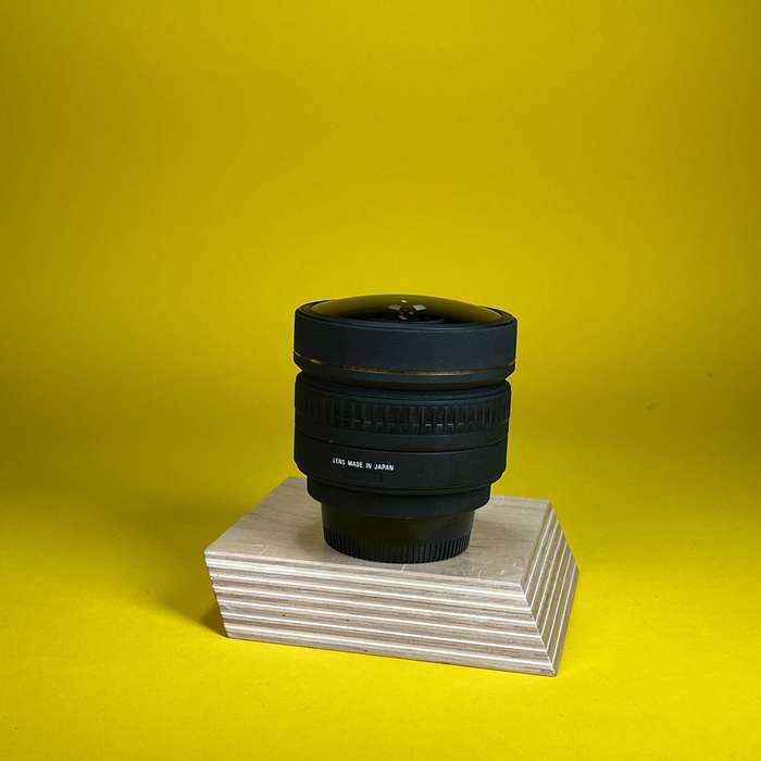Sigma 8mm f/3,5 EX DG Circular Fisheye pro nikon