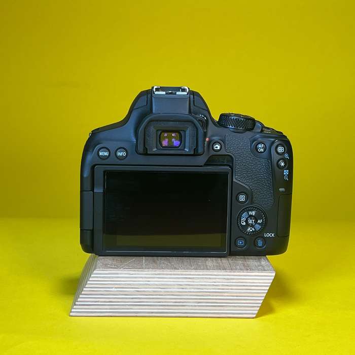 Canon EOS 850D | 143032001096