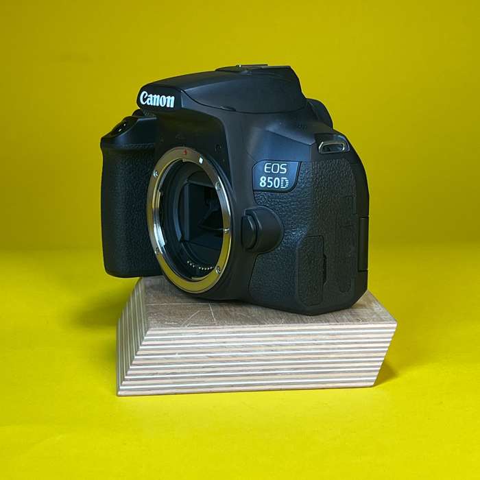 Canon EOS 850D | 143032001096