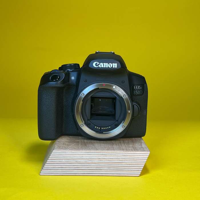Canon EOS 850D | 143032001096