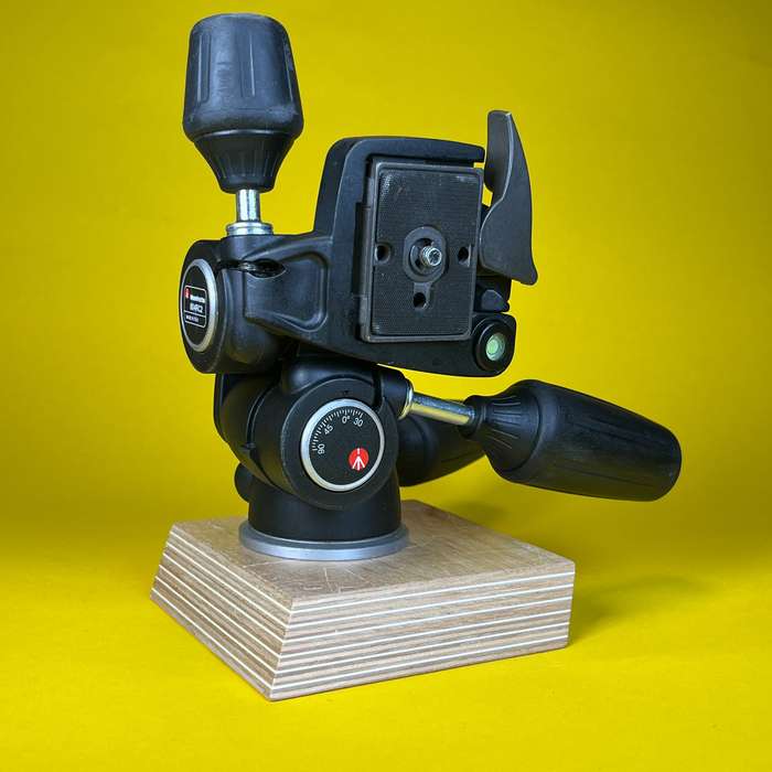 Manfrotto 190X PRO B + 804 RC2 | stativ + hlava