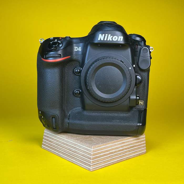 Nikon D4 | 2038733