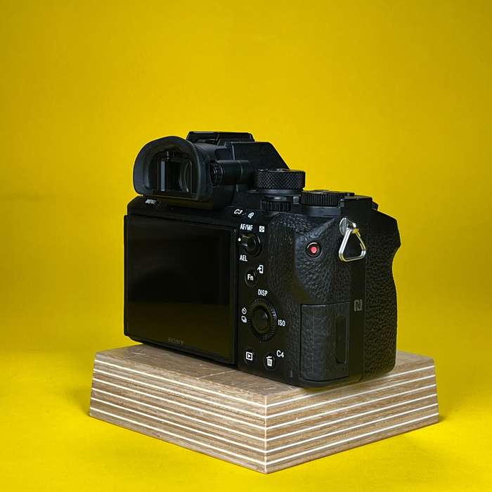 Sony Alpha A7R II | 3772160