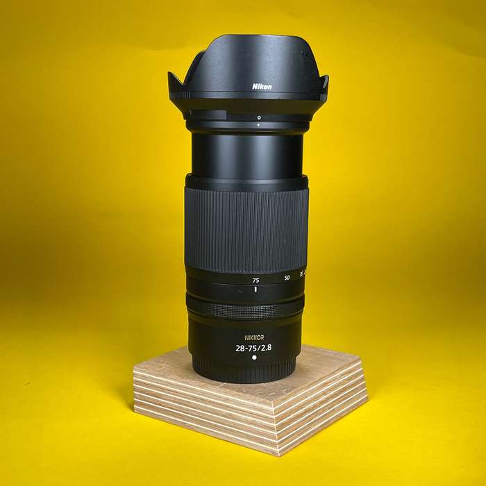 Nikkor 28-75mm f/2,8 | 20020179