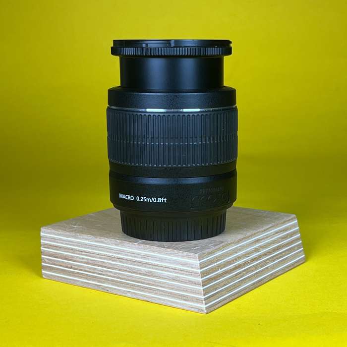 Canon eos 100D + Canon EF 18-55mm f/3,5-5,6 | 363073007024 + 3977006690