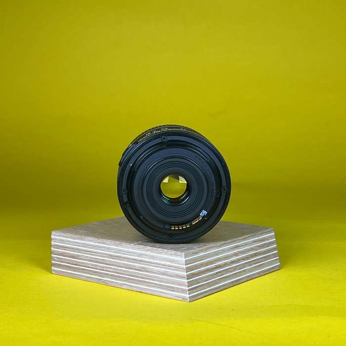 Canon eos 100D + Canon EF 18-55mm f/3,5-5,6 | 363073007024 + 3977006690