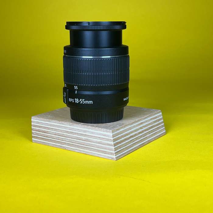 Canon eos 100D + Canon EF 18-55mm f/3,5-5,6 | 363073007024 + 3977006690