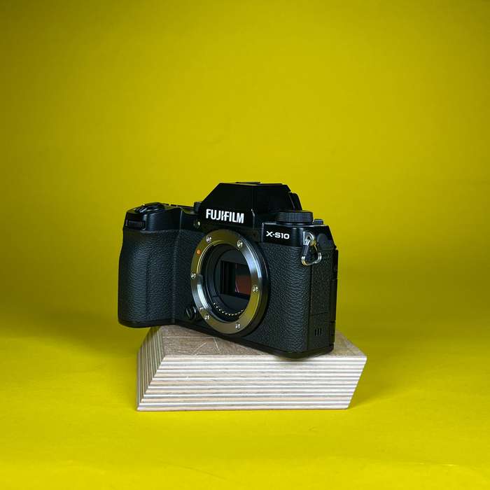 Fujifilm X-S10 + 14-45 + náhradní baterie | 1D015535