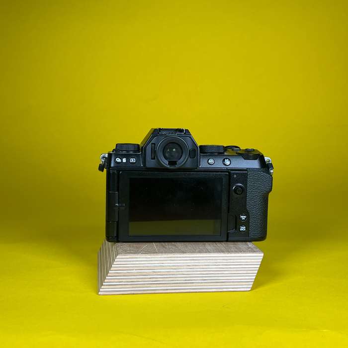 Fujifilm X-S10 + 14-45 + náhradní baterie | 1D015535