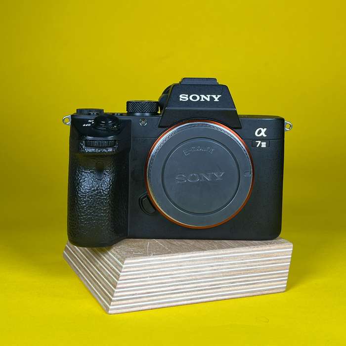 Sony Alpha A7 III + Lplate  | 3846226