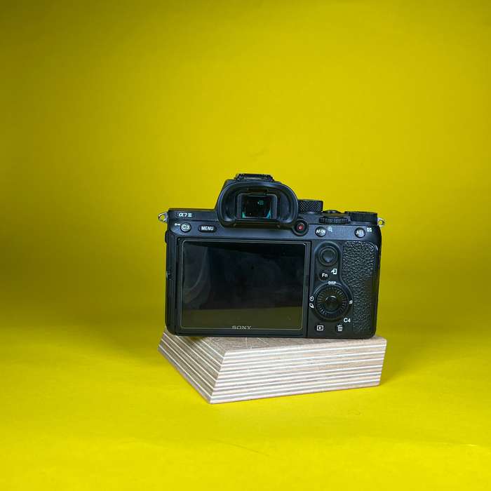 Sony Alpha A7 III + Lplate  | 3846226