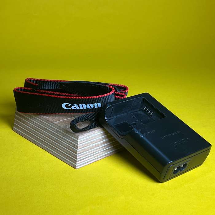 Canon M50 + 15-45mm | 0830300Q5170 + 863208005057