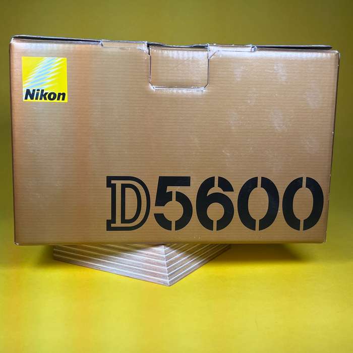 Nikon D5600 | 6101073