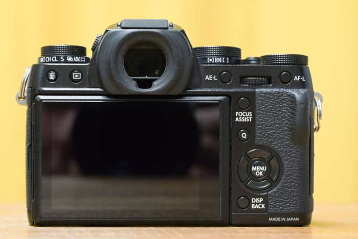 Fujifilm X-T1 | grip | 2x originál  + 1x neoriginál  baterie