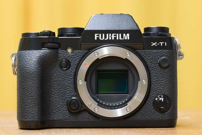 Fujifilm X-T1 | grip | 2x originál  + 1x neoriginál  baterie