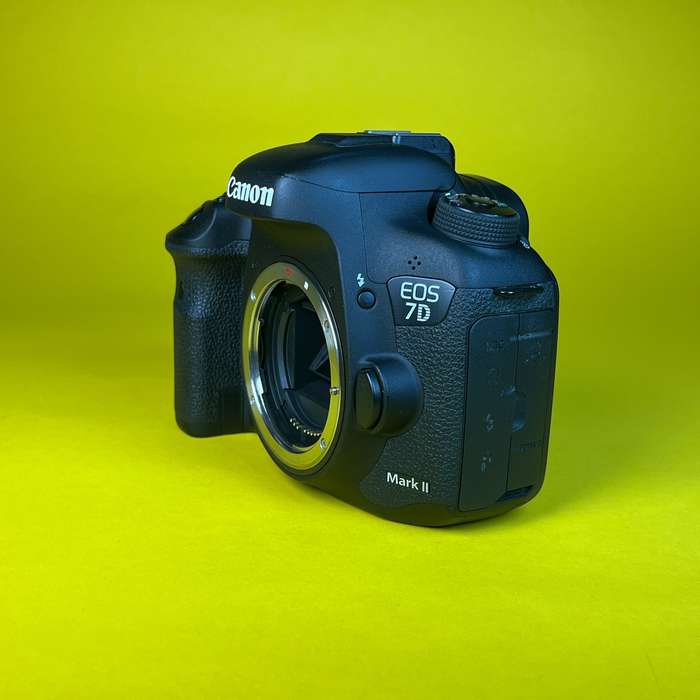 Canon Eos 7D Mark II | 023021000280