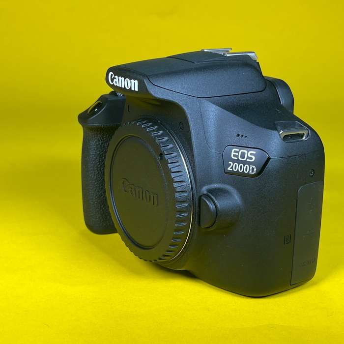 Canon EOS 2000D | 113072010786