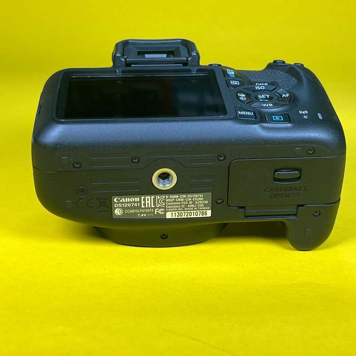 Canon EOS 2000D | 113072010786