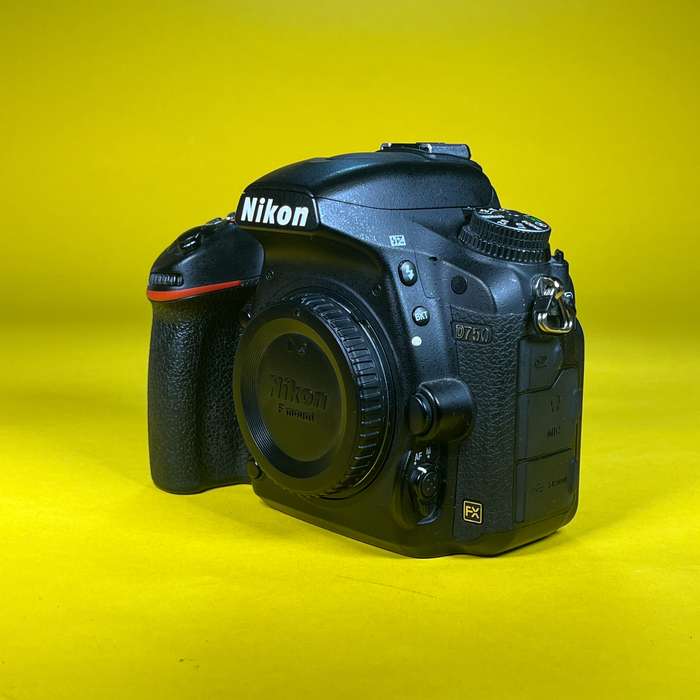 Nikon D750 | 3131918 |