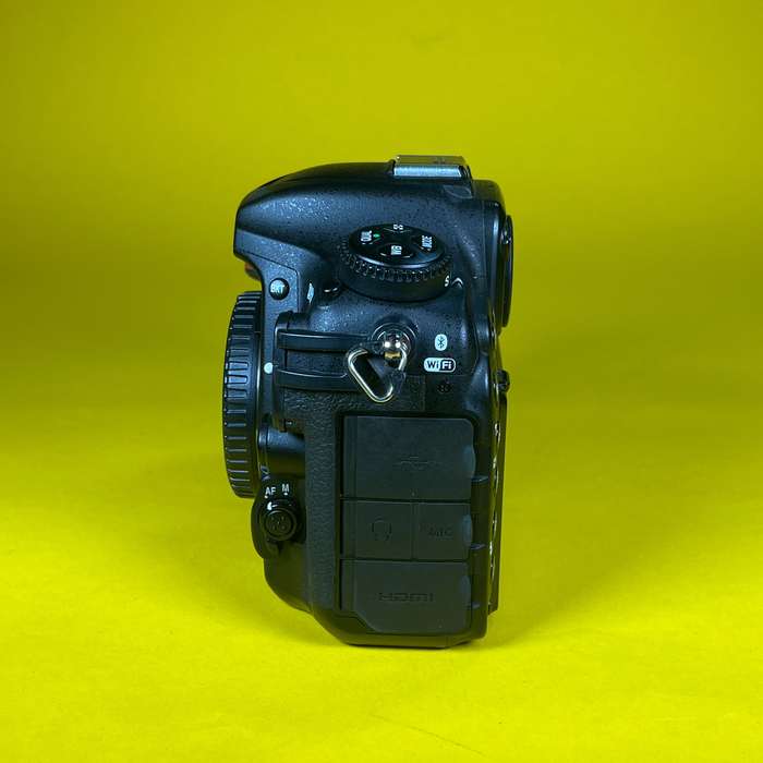 Nikon D500 + Nikon Bateriový grip MBD17 | 6033051