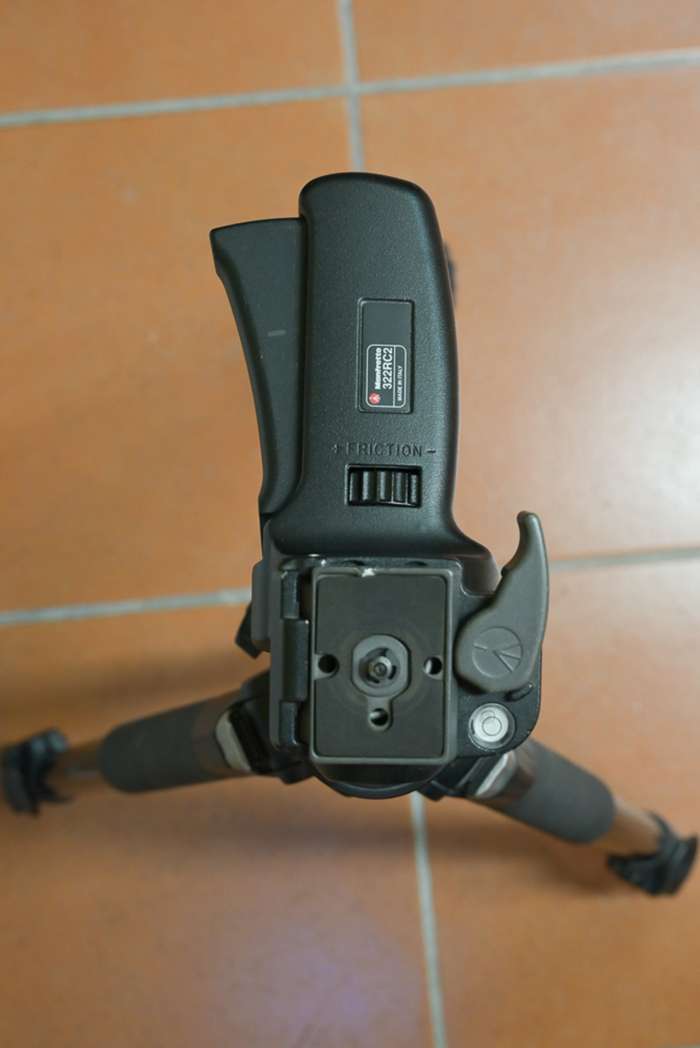 Manfrotto 055 + Manfrotto 322RC2 | stativ s hlavou