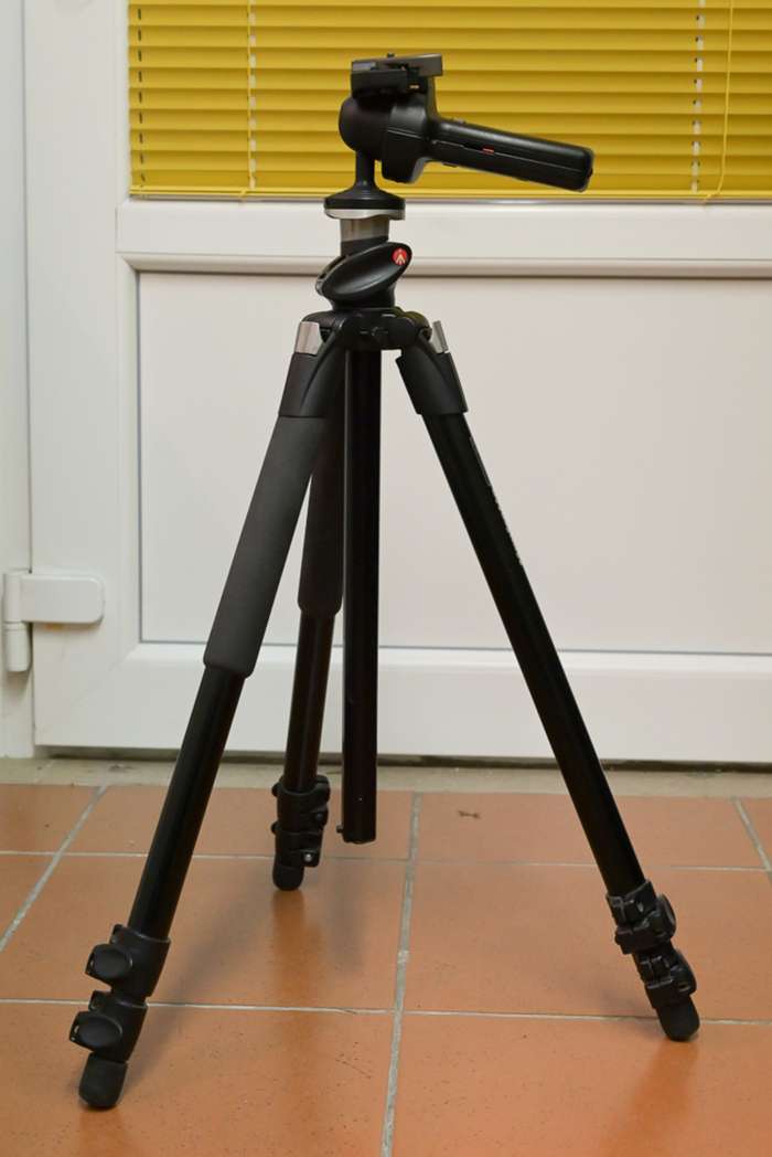 Manfrotto 055 + Manfrotto 322RC2 | stativ s hlavou