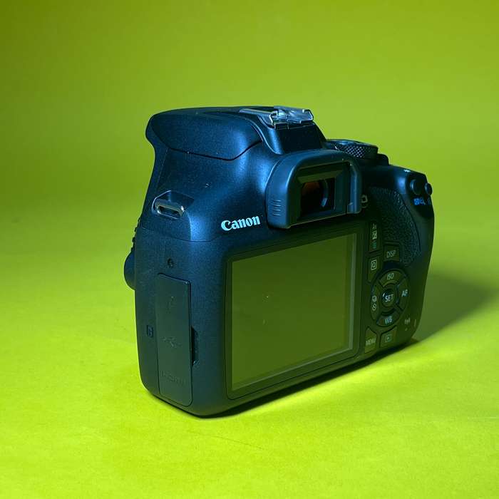 Canon EOS 2000D | 693077001644