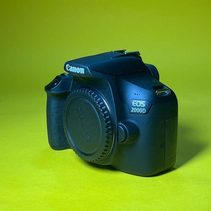 Canon EOS 2000D | 693077001644