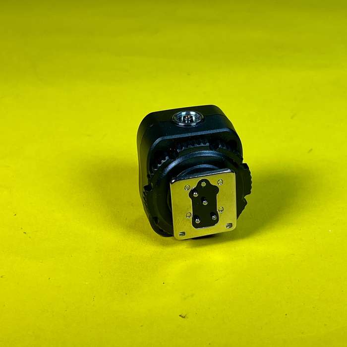 PIXEL TF-322 patice blesku s PC výstupem a sáňkami pro Nikon