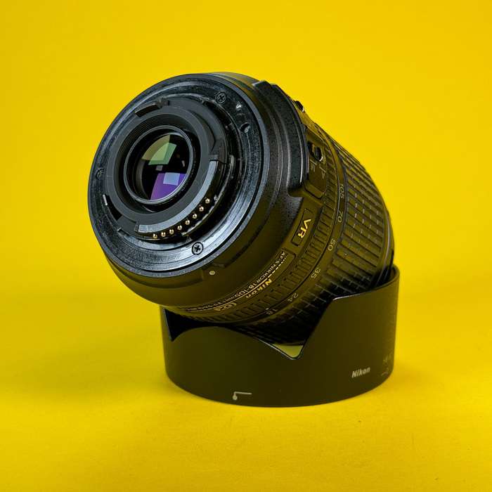 Nikon 18-105mm f/3,5-5,6  AF-S DX G ED VR | 32352710