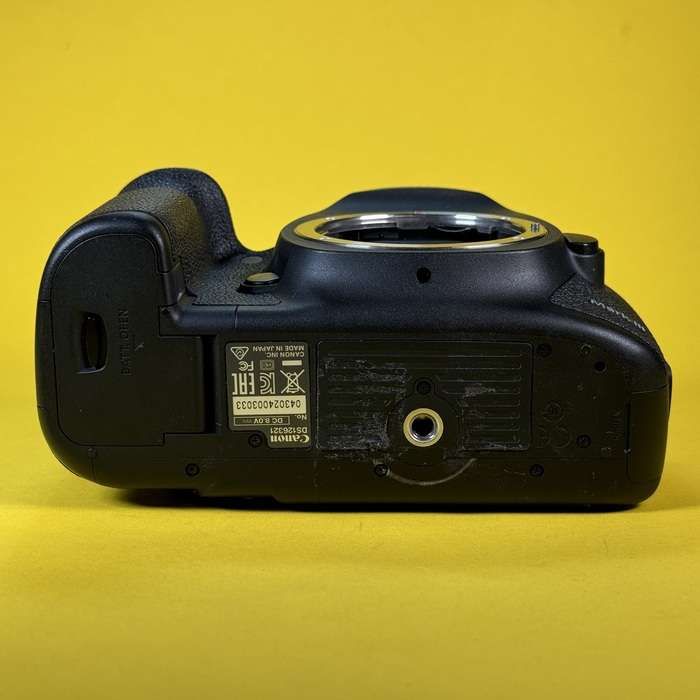 Canon 5D Mark III | 043024003033